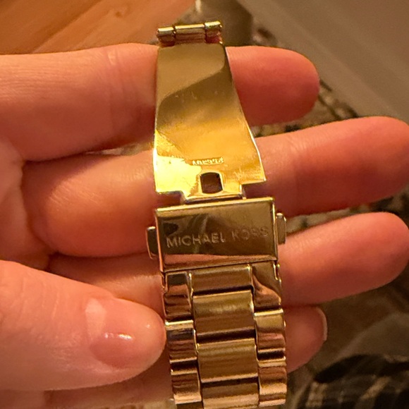 Michael Kors Gold Watch - Picture 6 of 9